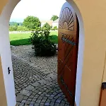 Wellness Statek Villa *