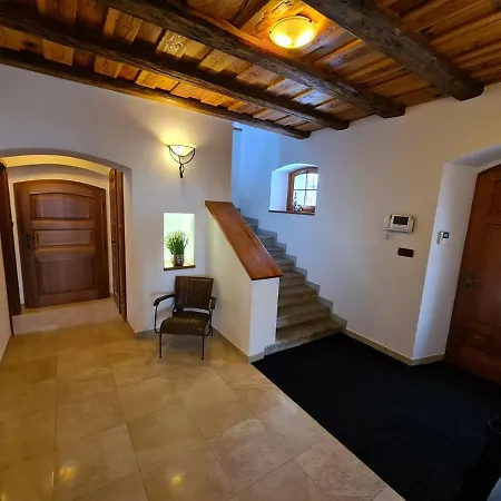 Statek Villa *